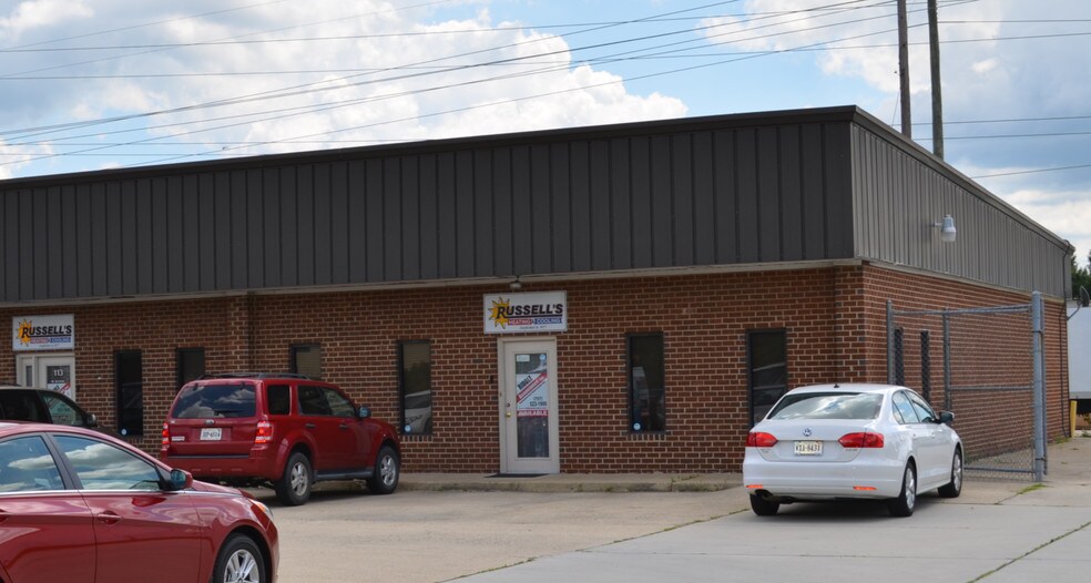 More Photos Of 841 Juniper Cres, Chesapeake Flex For Lease