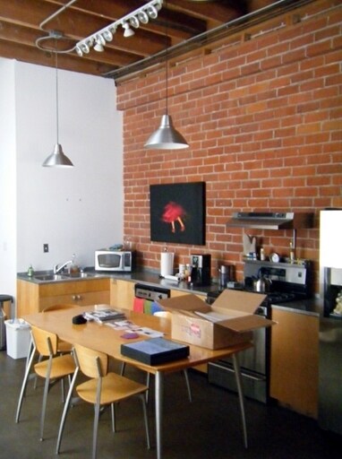 More Photos Of 3737 Robertson Blvd, Culver City Loft Creative Space For Lease