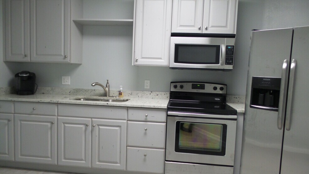 More Photos Of 707 24th St, Ogden Medical For Lease