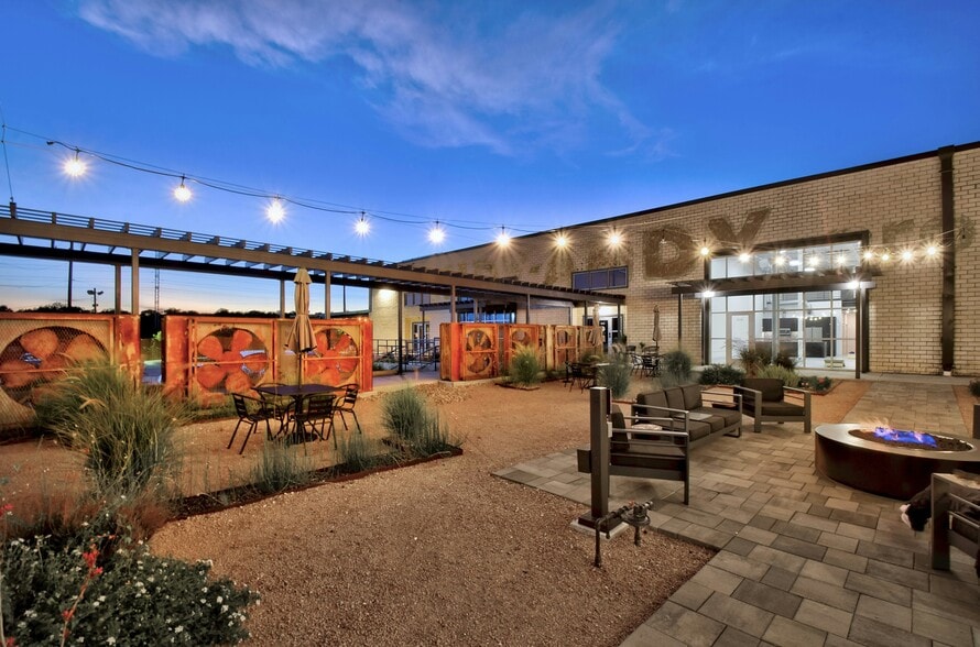 More Photos Of 215 Coca Cola Pl, San Antonio Apartments For Lease