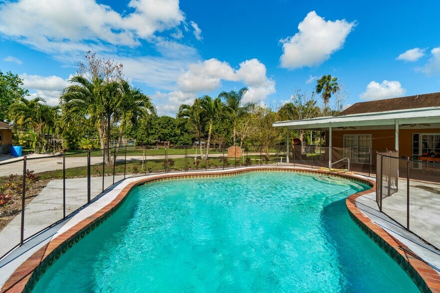 More Photos Of 5313 Colbright Rd, Greenacres Land For Sale