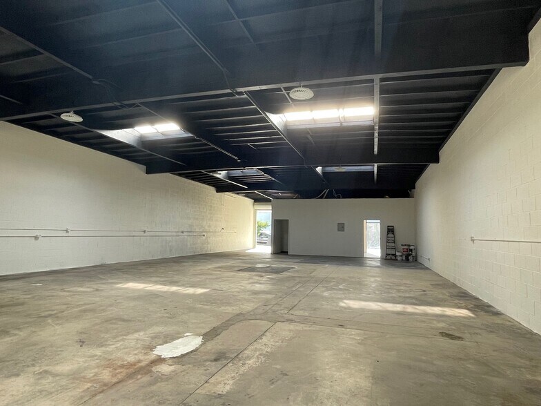 More Photos Of 13425 Beach Ave, Marina del Rey Warehouse For Lease