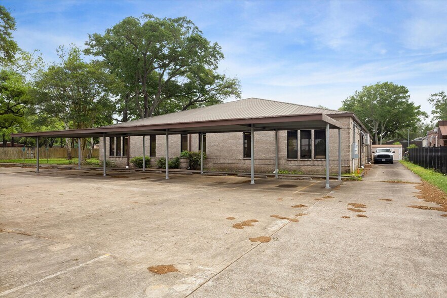 More Photos Of 718 FM 1959 Rd, Houston Medical For Sale