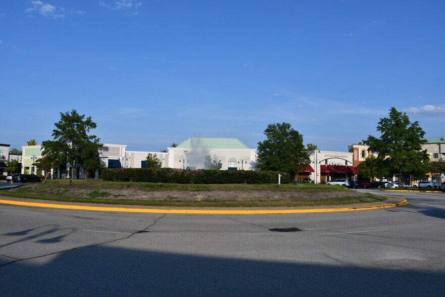More Photos Of 481 Town Center Pl, Columbia Unknown For Lease
