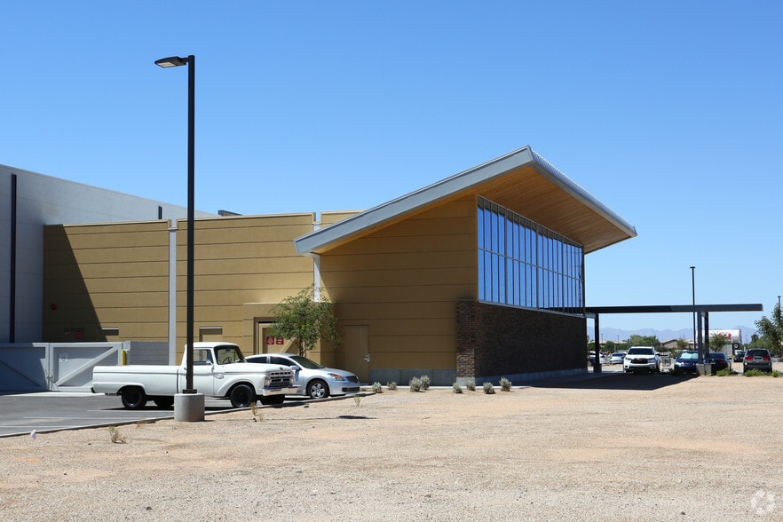 More Photos Of SE Ocotillo Rd & Gilbert Rd, Chandler Unknown For Lease