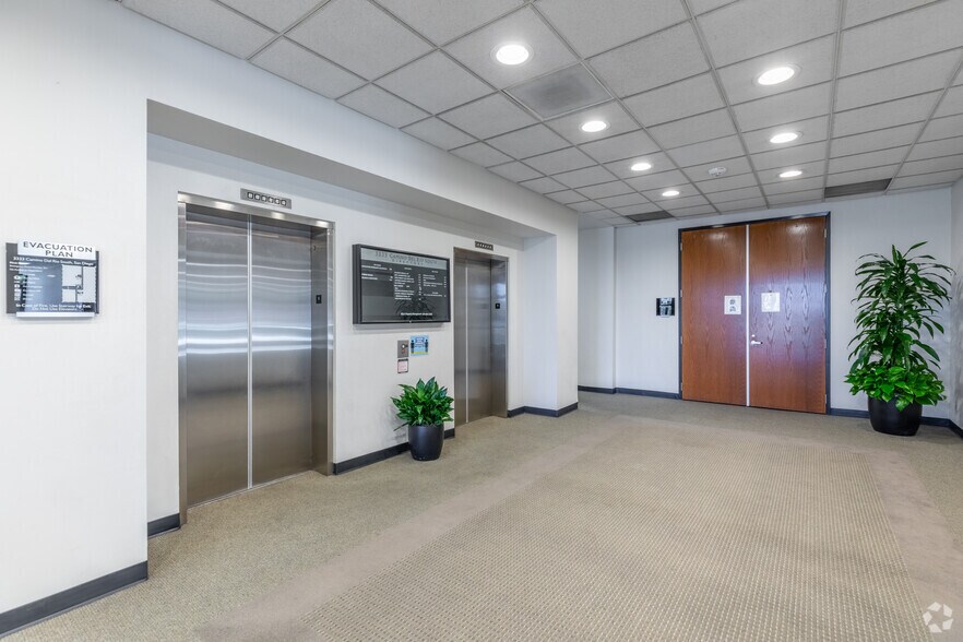 More Photos Of 3333 Camino del Rio S, San Diego Office For Sale