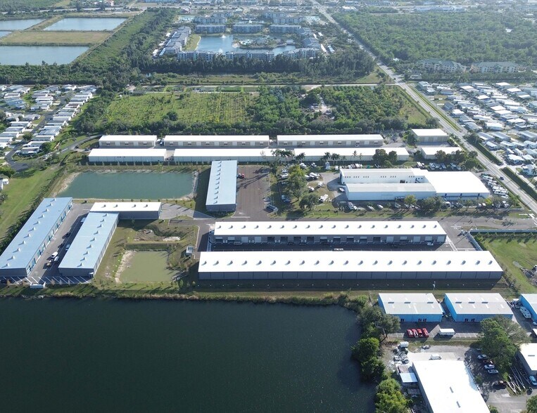 More Photos Of 16261 Pine Ridge Rd, Fort Myers Warehouse For Lease