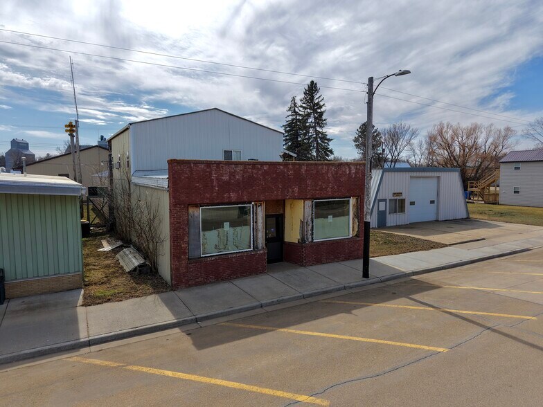 More Photos Of 28 E Main St, Halliday Self Storage For Sale