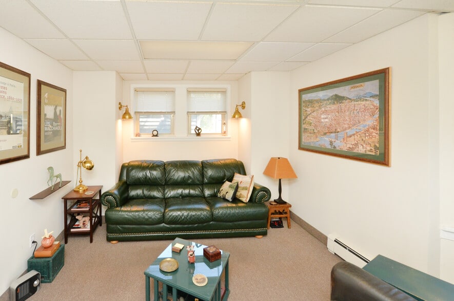 More Photos Of 169 Dayton St, Ridgewood Loft Creative Space For Sale