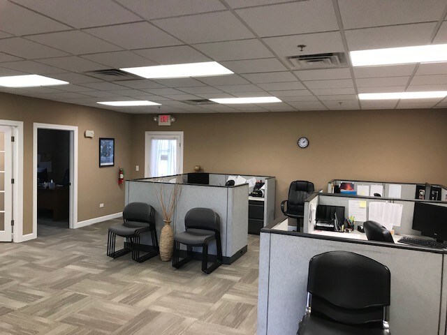 More Photos Of 24012 W Renwick Rd, Plainfield Office For Sale
