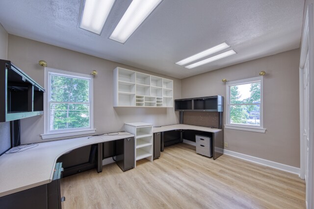 More Photos Of 307 N Weisgarber Rd, Knoxville Office For Sale