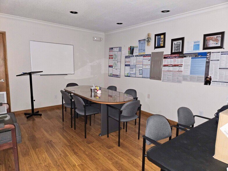 More Photos Of 6187 NW 167th St, Miami Lakes Office For Sale