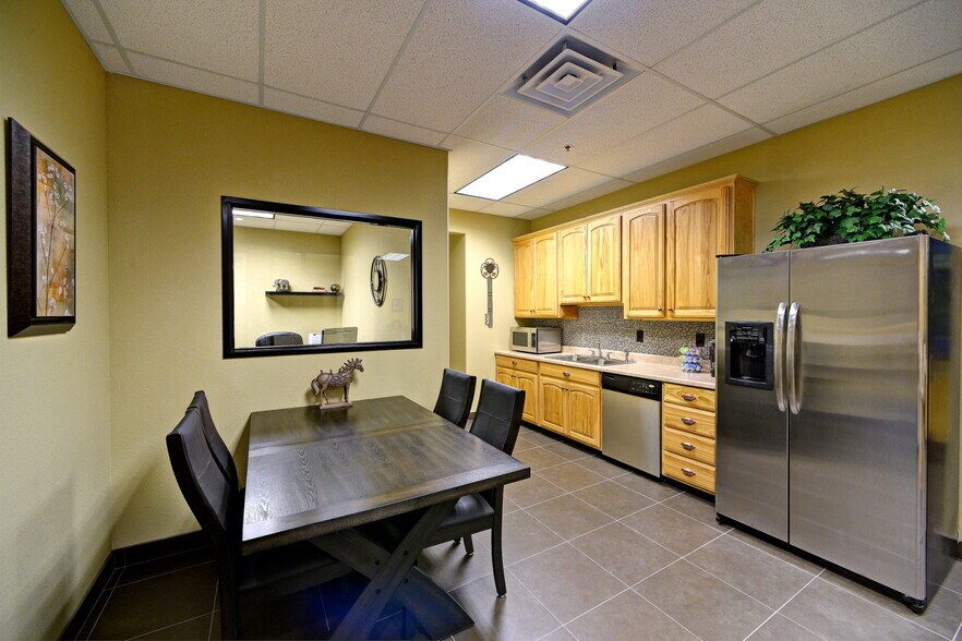 More Photos Of 12409 W Indian School Rd, Avondale Office For Sale