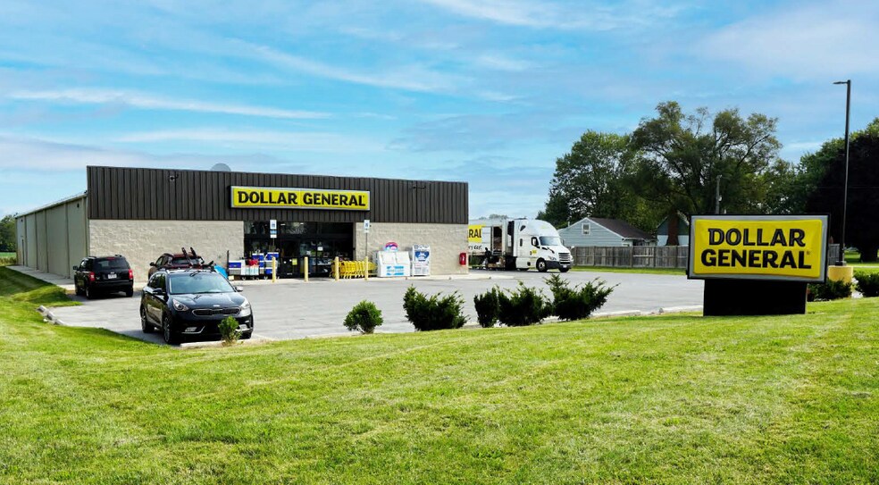 Primary Photo Of 2050 W Main Cross St, Findlay Convenience Store For Sale