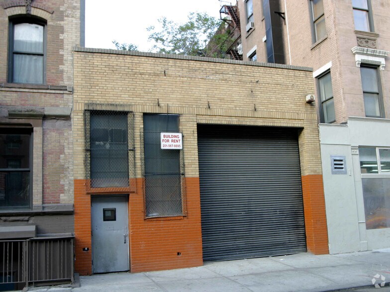 More Photos Of 362 W 53rd St, New York Storefront Retail Residential For Sale