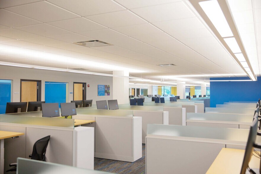 More Photos Of 500 River Ridge Dr, Norwood Office For Lease