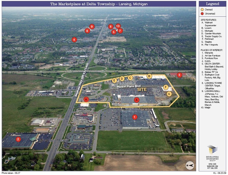 More Photos Of 501-647 N Marketplace Blvd, Lansing Freestanding For Lease