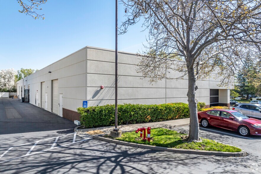 More Photos Of 590 Menlo Dr, Rocklin Office For Sale