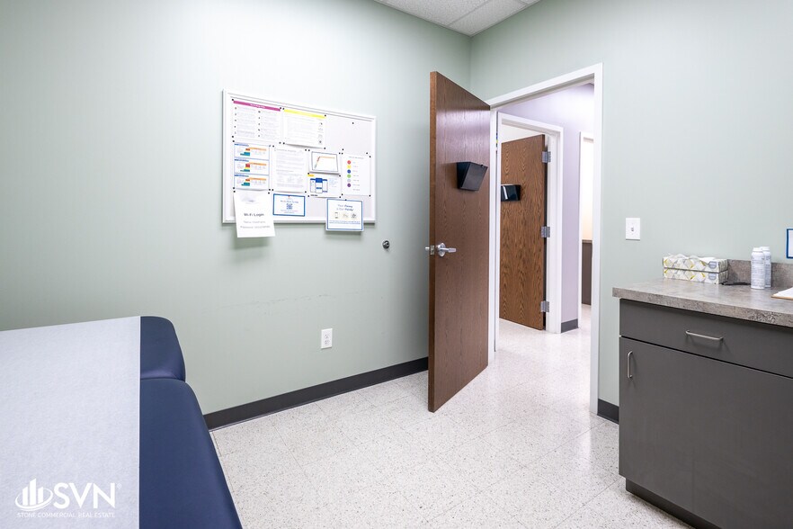 More Photos Of 605 Keene Centre Dr, Nicholasville Freestanding For Lease