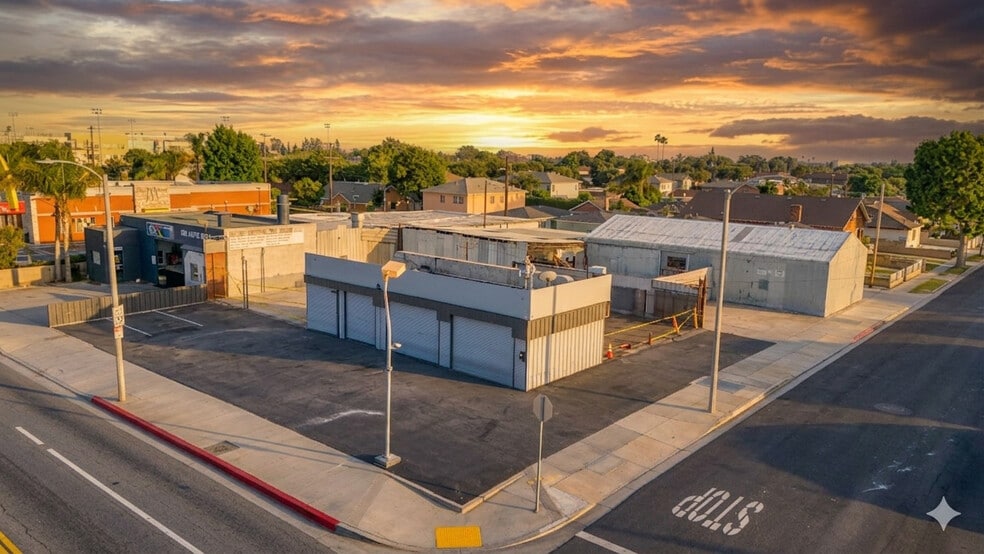 More Photos Of 3500 Gage Ave, Bell Auto Dealership For Sale