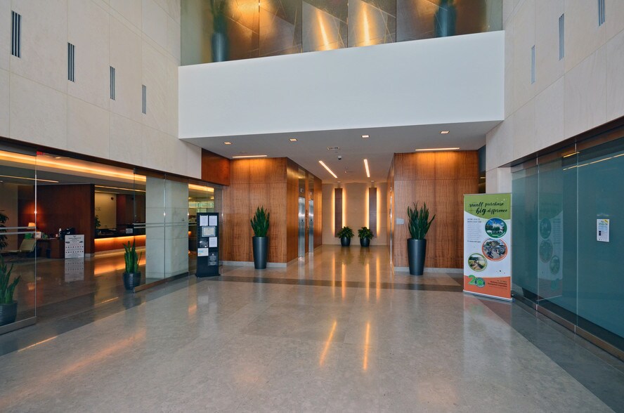 More Photos Of 5900 S Lake Forest Dr, McKinney Office For Lease