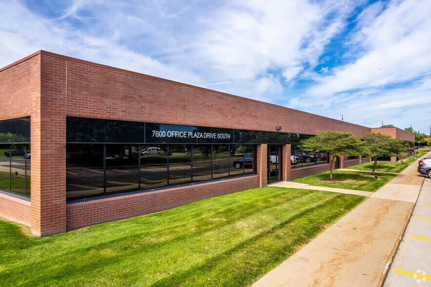 Primary Photo Of 7600 Office Plaza Dr S, West Des Moines Office For Lease