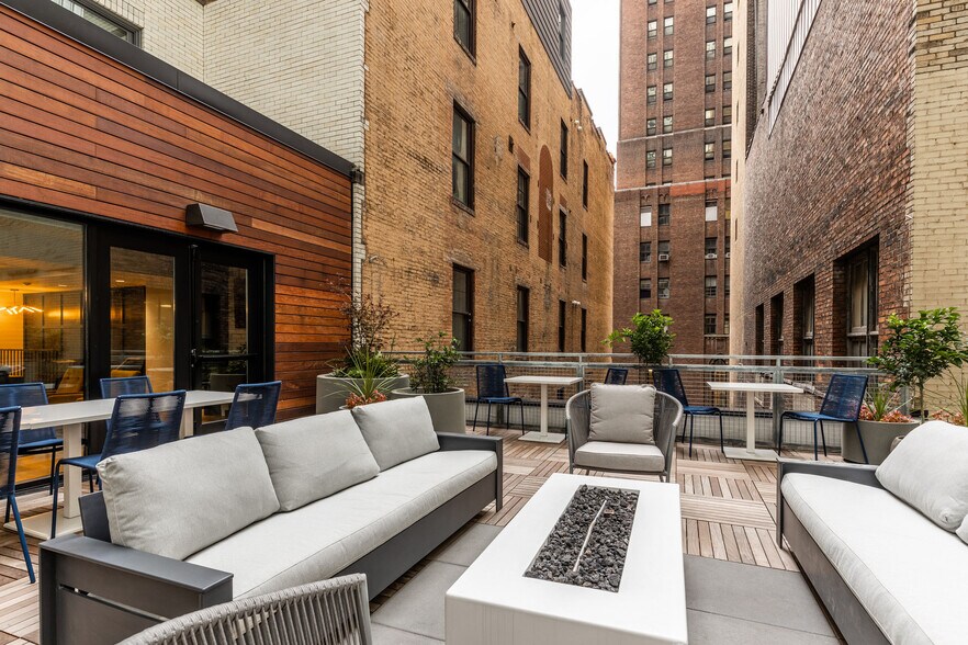 More Photos Of 316 4th Ave, Pittsburgh Apartments For Lease