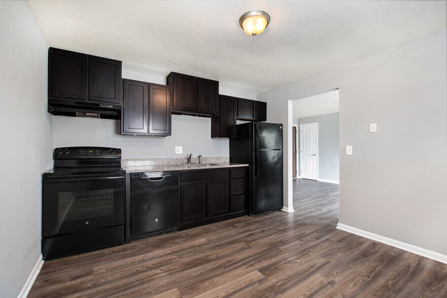More Photos Of 7000 Cleveland Ave, Kansas City Apartments For Sale