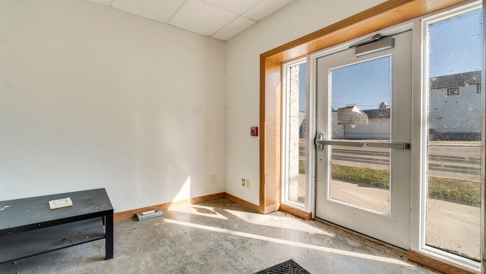 More Photos Of 101 N Washington St, Hanover Warehouse For Sale