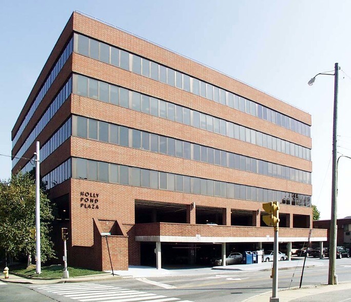 More Photos Of 1281 E Main St, Stamford Medical For Lease