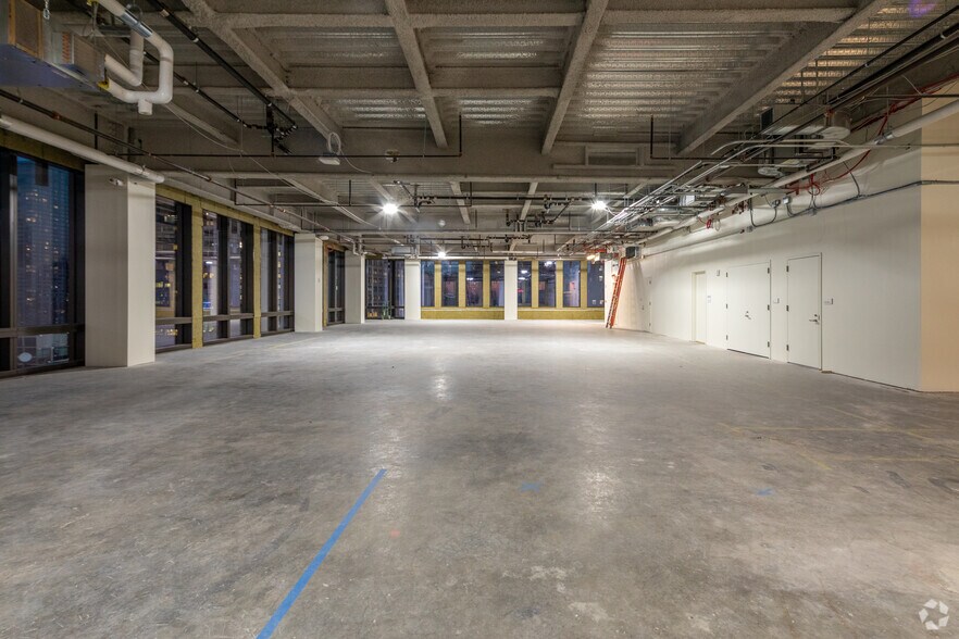 More Photos Of 107 Greenwich St, New York Office For Lease