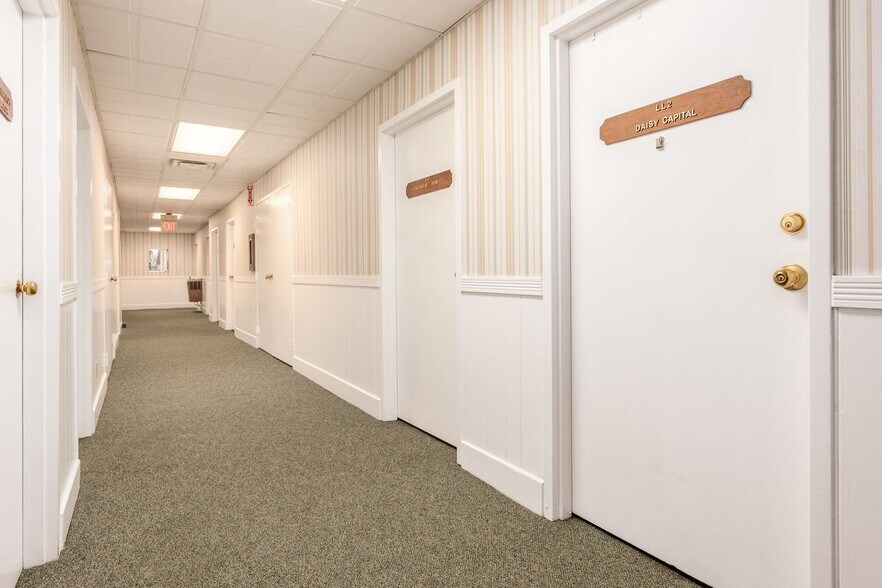 More Photos Of 6649 N High St, Worthington Medical For Sale