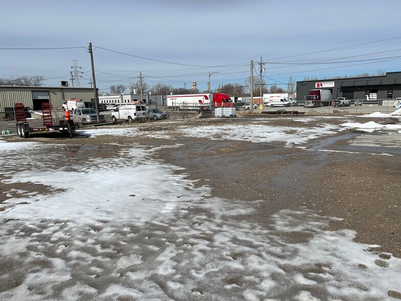 More Photos Of 1613 Read St, Omaha Warehouse For Lease