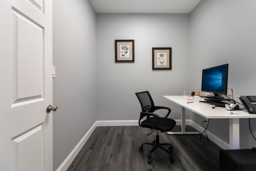 More Photos Of 4200 Evergreen Ln, Annandale Medical For Sale