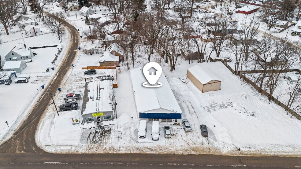 More Photos Of 1240 Pipestone Rd, Benton Harbor Office For Sale