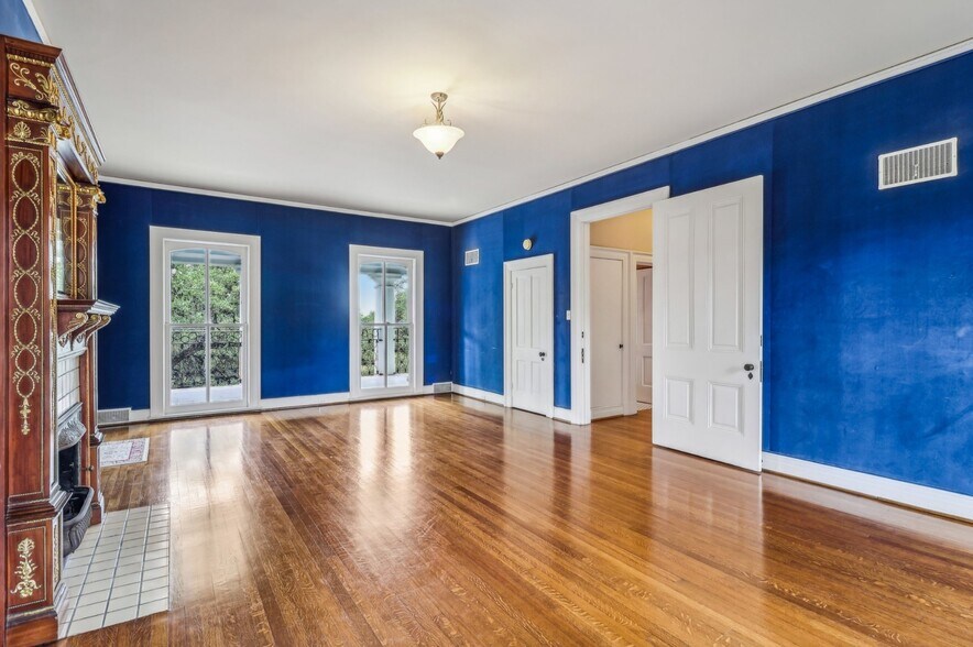 More Photos Of 7735 Mocking Bird Ln, San Antonio Lodge Meeting Hall For Sale