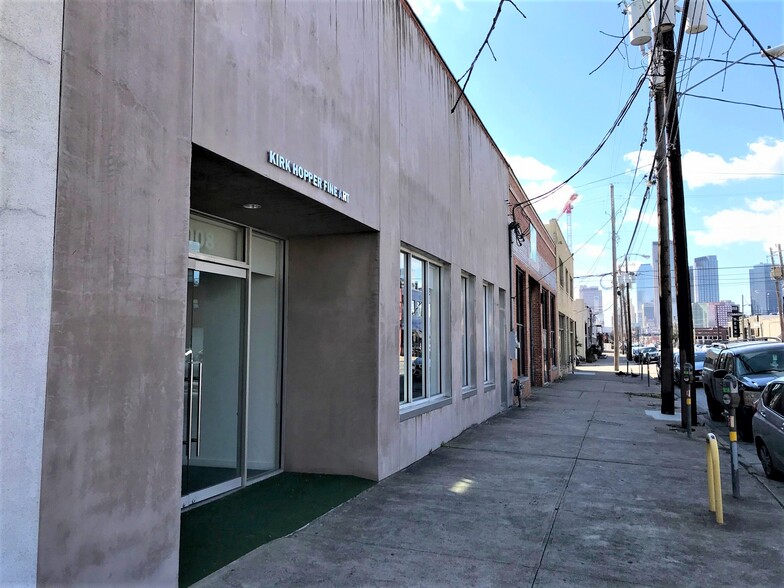 More Photos Of 3008 Commerce St, Dallas Flex For Sale