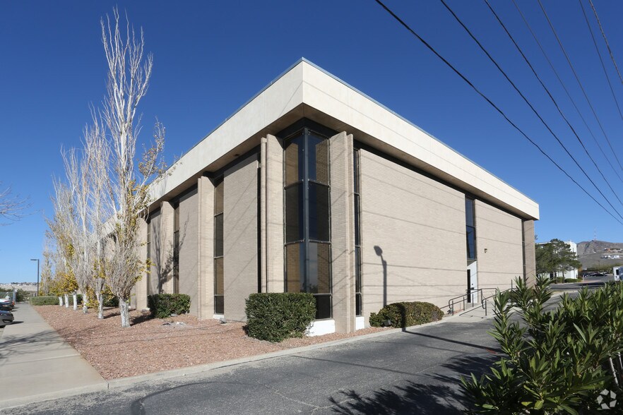 More Photos Of 4050 Rio Bravo Dr, El Paso Office For Lease