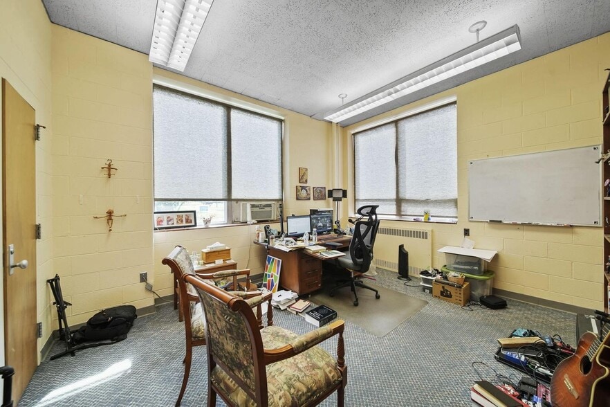 More Photos Of 201 S Jackson St, Jackson Specialty For Sale