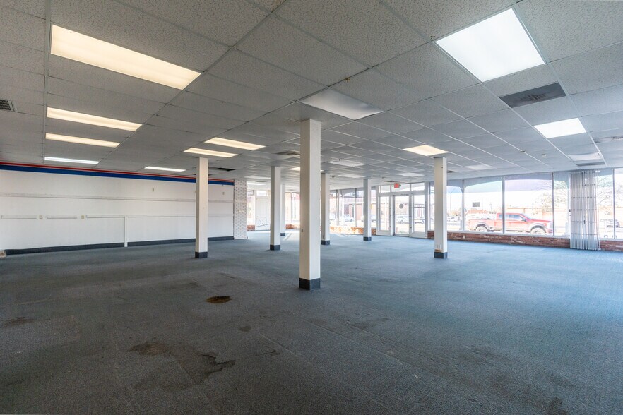 More Photos Of 1304 NW 23rd St, Oklahoma City Freestanding For Lease