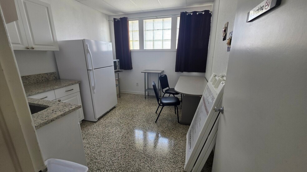 More Photos Of 117 N 5th St, Fort Pierce Office Residential For Sale