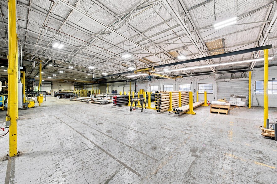 More Photos Of 6613 N 19th St, Waco Warehouse For Sale