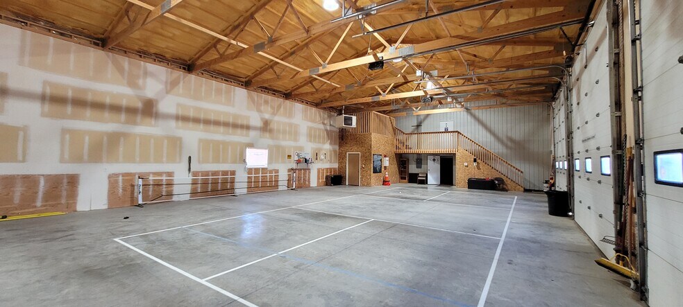 More Photos Of 3101 Vaughn Rd, Great Falls Flex For Sale