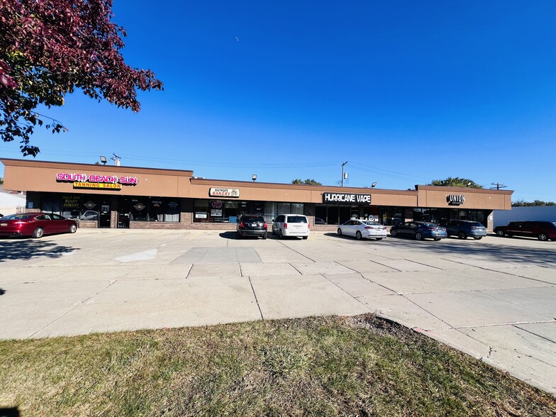 Primary Photo Of 13250-13270 Northline Rd, Southgate Freestanding For Lease