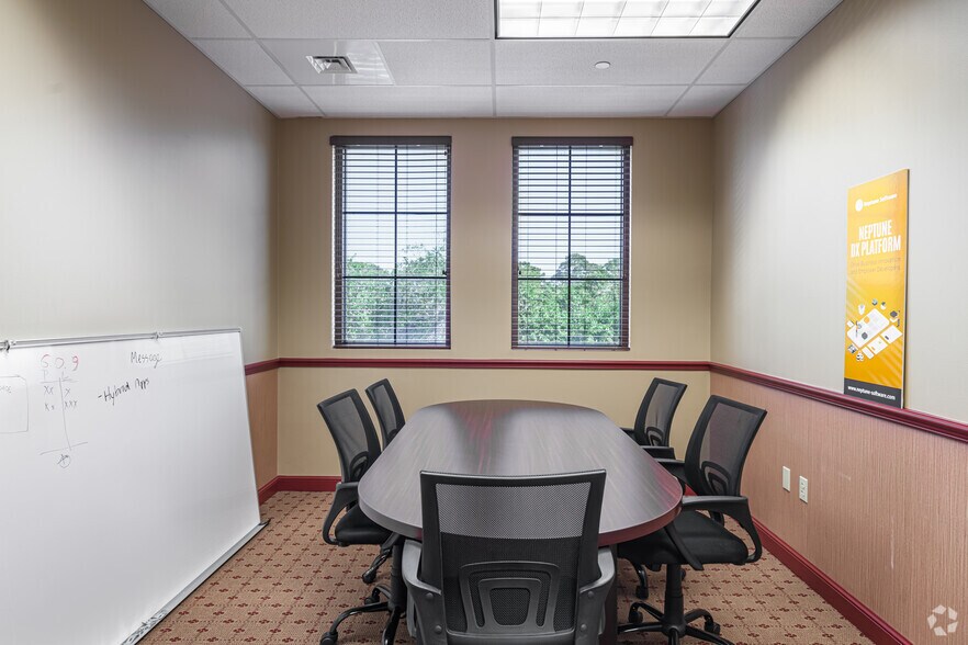 More Photos Of 850 NW Federal Hwy, Stuart Office For Lease
