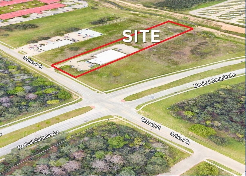 More Photos Of 355 School St, Tomball Medical For Sale