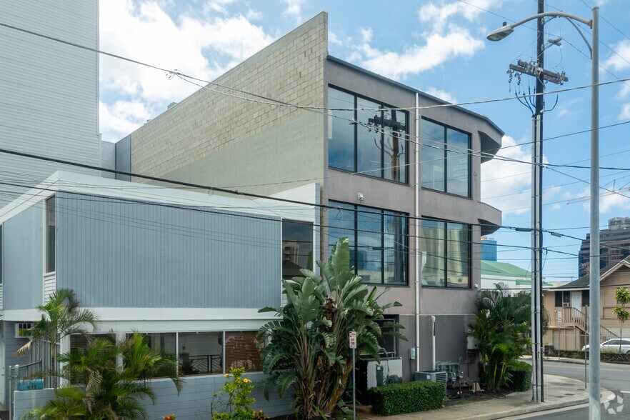 More Photos Of 808 Sheridan St, Honolulu Freestanding For Lease