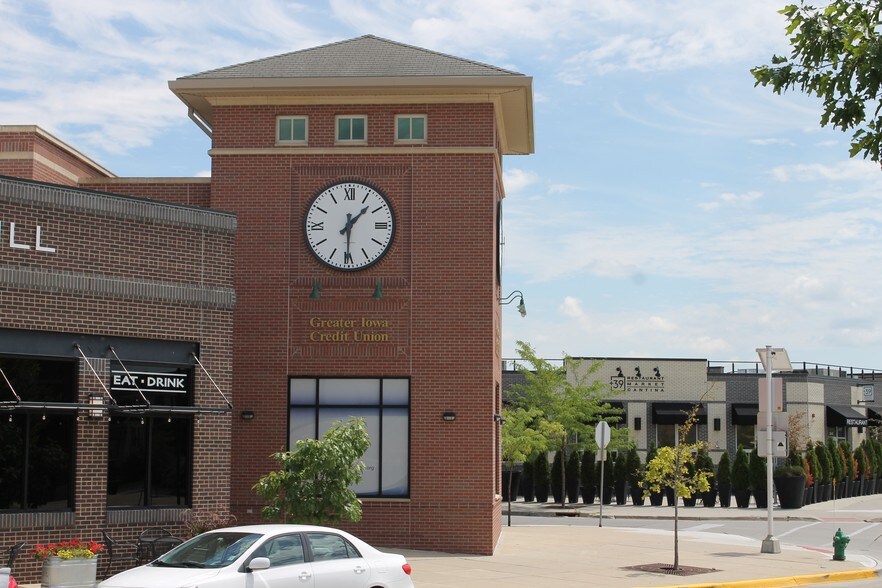More Photos Of 2712 Stange Rd, Ames Storefront Retail Office For Sale
