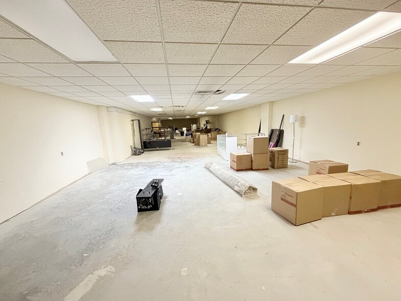 More Photos Of 1200 E Putnam Ave, Riverside Office For Lease