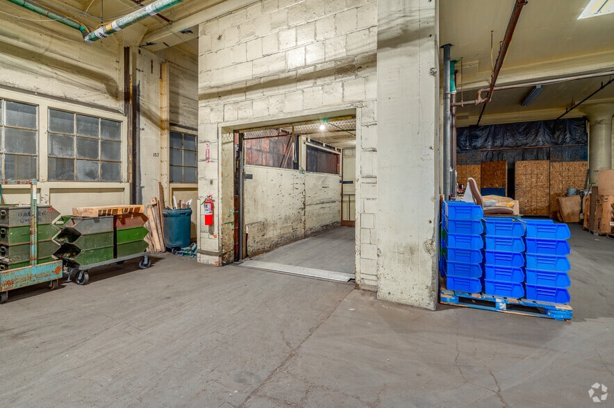 More Photos Of 117 North Ave, Youngstown Warehouse For Sale